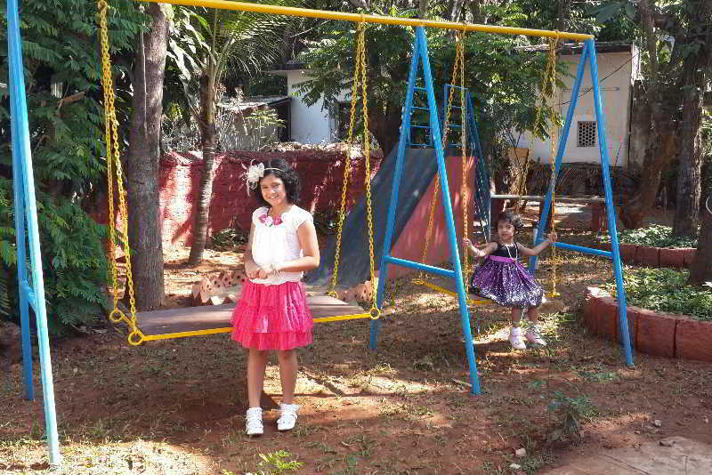 קלנגוטה Dona Julia Beach Resort מראה חיצוני תמונה