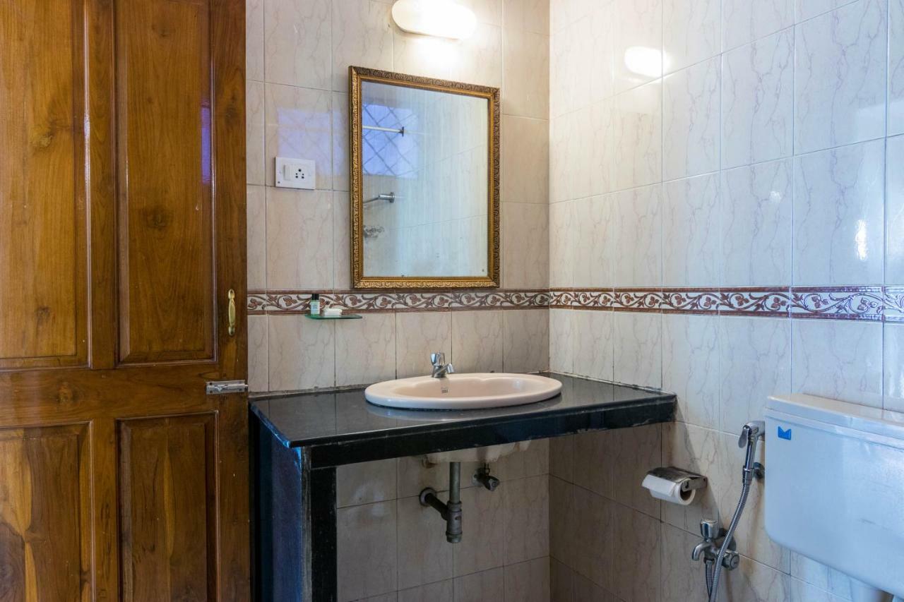 קלנגוטה Dona Julia Beach Resort מראה חיצוני תמונה