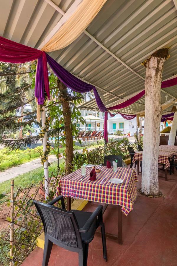 קלנגוטה Dona Julia Beach Resort מראה חיצוני תמונה